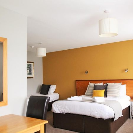 Tricky'S Hotel Redruth Bagian luar foto