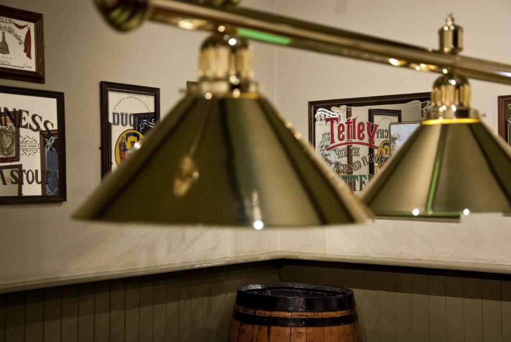 Tricky'S Hotel Redruth Bagian luar foto