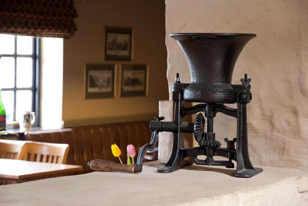 Tricky'S Hotel Redruth Bagian luar foto