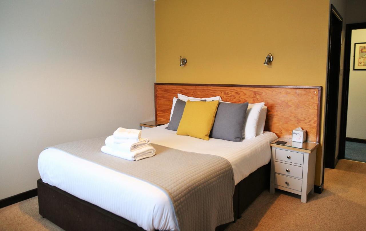 Tricky'S Hotel Redruth Bagian luar foto